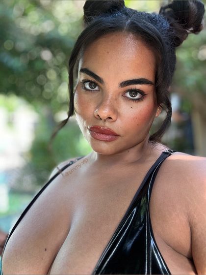 emmy.vip OnlyFans picture