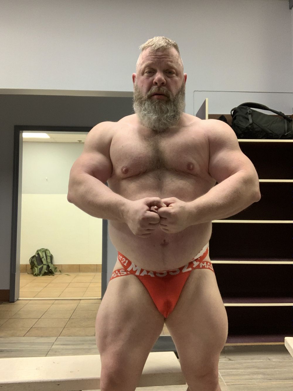 nhmuscledaddy OnlyFans profile picture