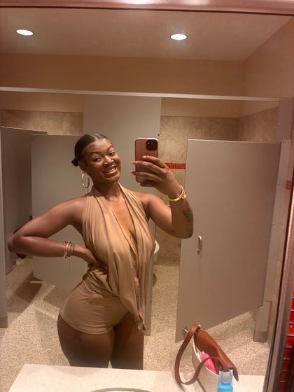 ladyydukezz OnlyFans picture