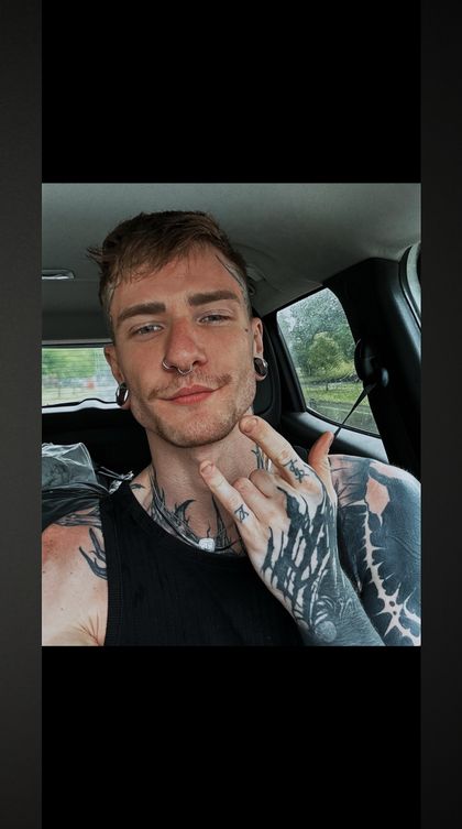 enzouncensored OnlyFans picture