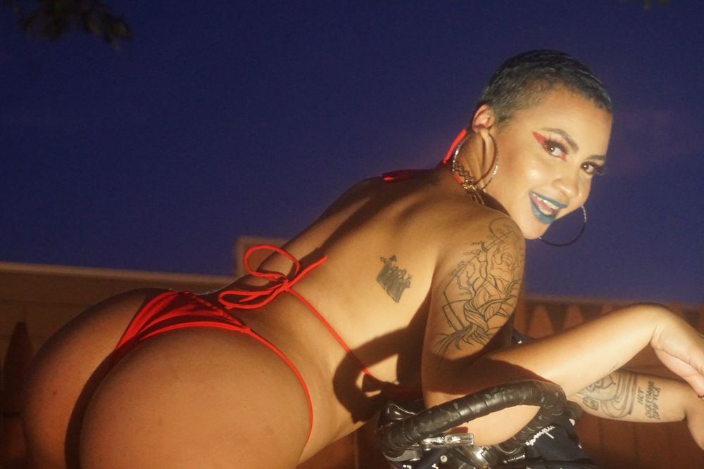iszavybez OnlyFans profile picture