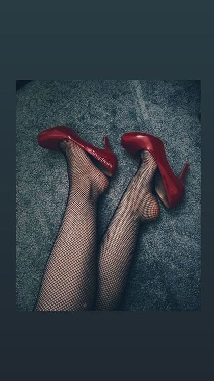 toastytoesies OnlyFans picture