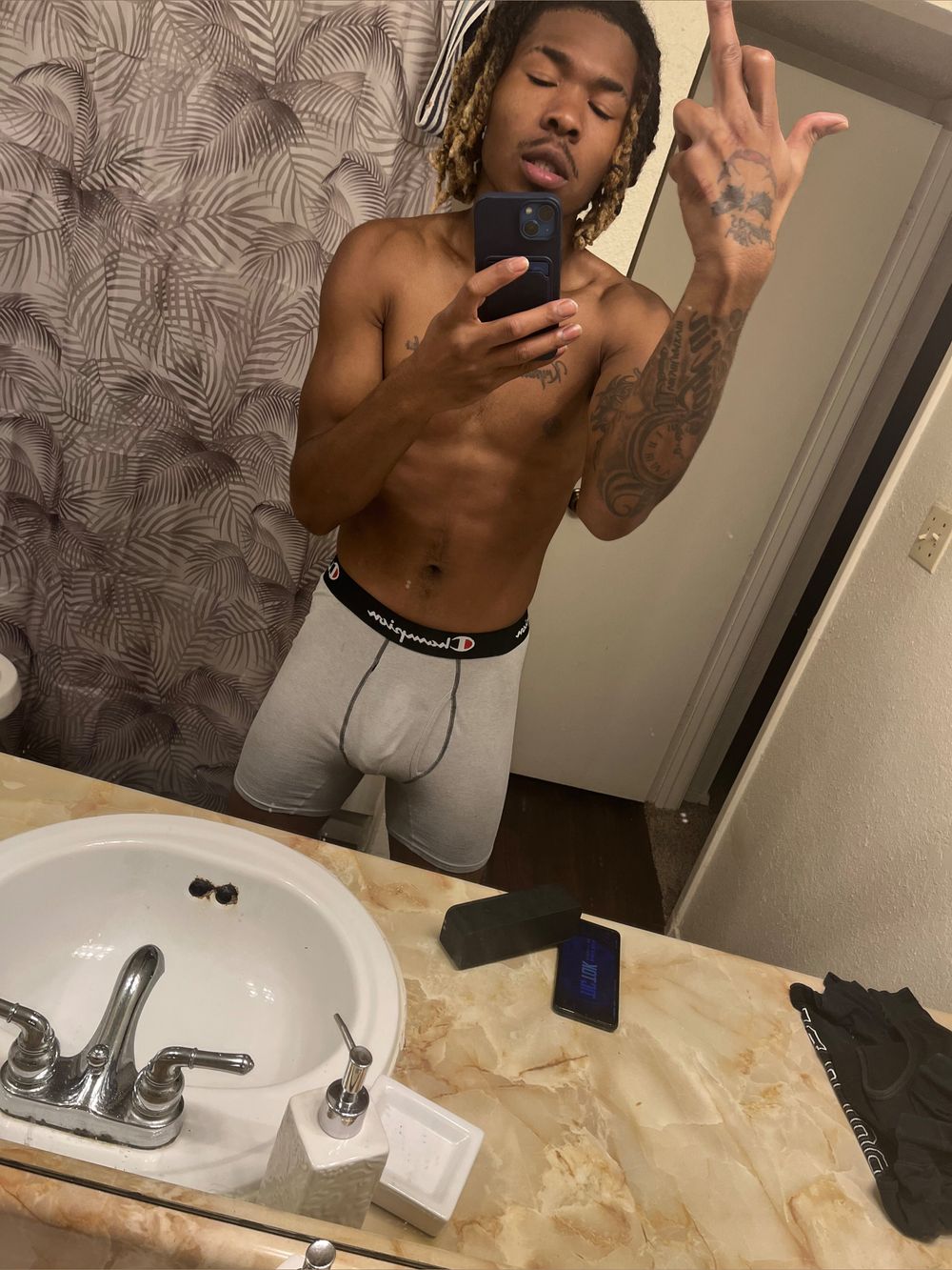 taysotattoed OnlyFans profile picture