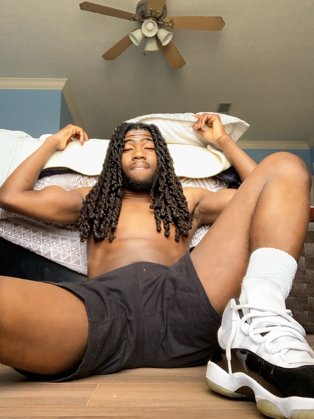 fliirtnextdoor OnlyFans profile picture