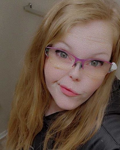 Best Hot Thea OnlyFans Accounts | FansMetrics.com