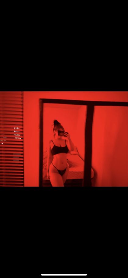 alissa_white OnlyFans picture