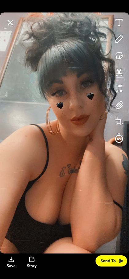 calryredbaby27 OnlyFans picture