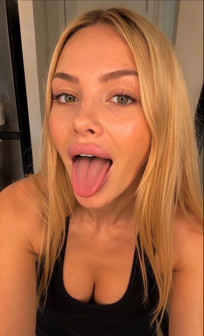 tsomaina OnlyFans picture