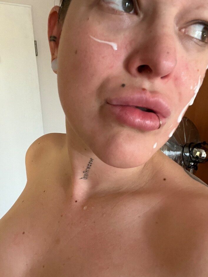 julierain OnlyFans profile picture