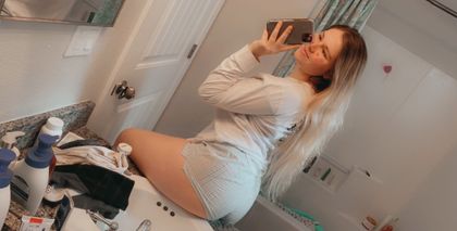 nikkybaby OnlyFans picture