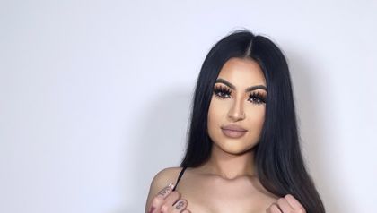 bookselenaxo OnlyFans picture