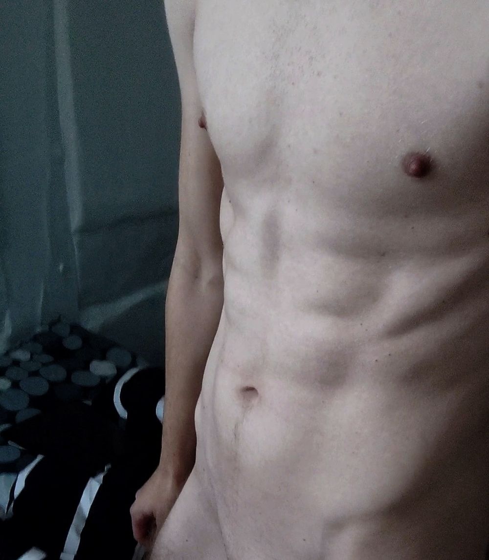 naked.max OnlyFans profile picture