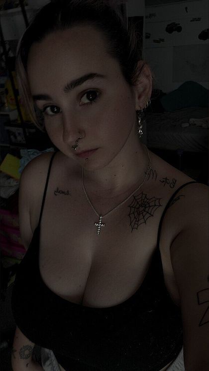 @smolbeaniebaby