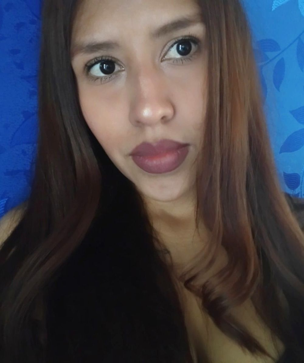 adrianafloresss OnlyFans profile picture