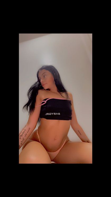 sexylatinafeet96 OnlyFans picture
