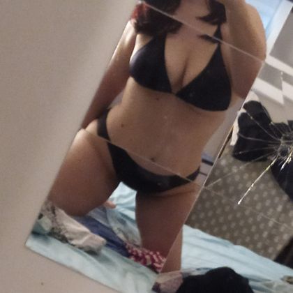emilyof98 OnlyFans picture