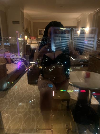 august.daze OnlyFans picture