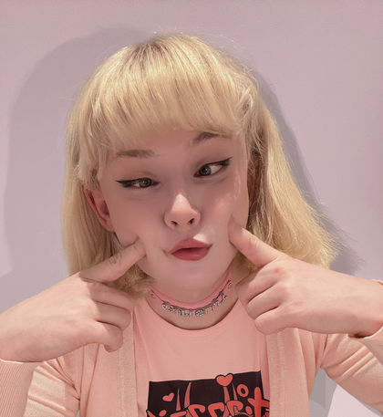 suselida OnlyFans picture
