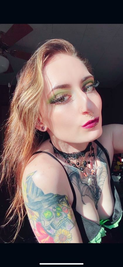 tinydessie39 OnlyFans picture