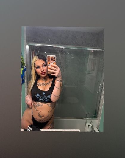 nikkisantinello OnlyFans picture
