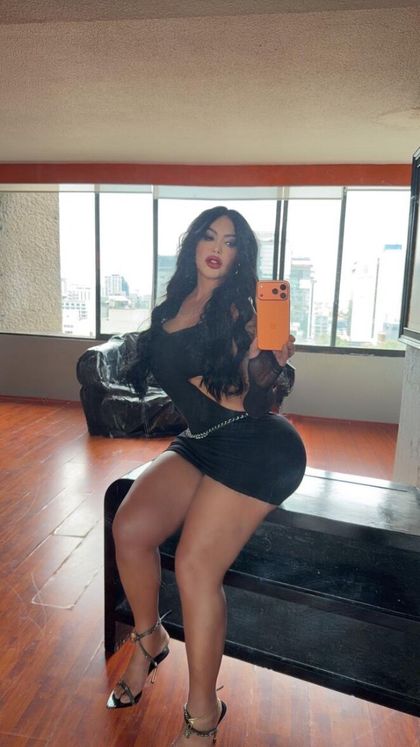 yulianabigcock OnlyFans picture