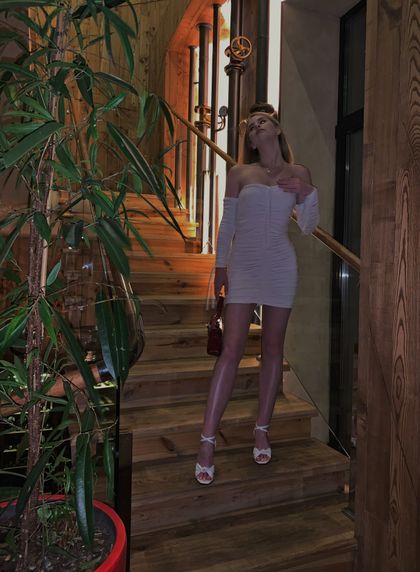polllllli OnlyFans picture
