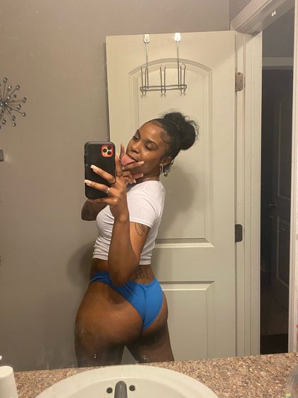 milf93 OnlyFans picture