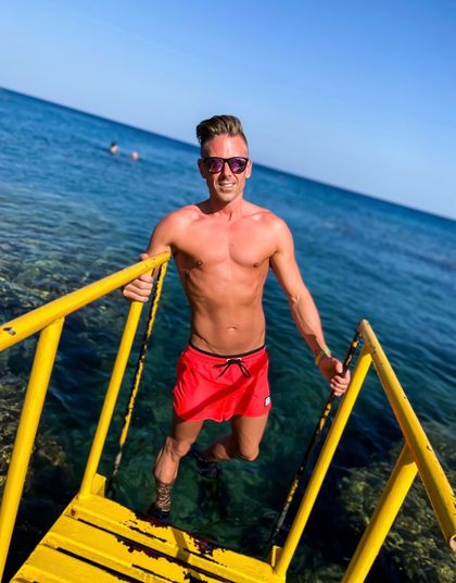 traveldudes OnlyFans picture