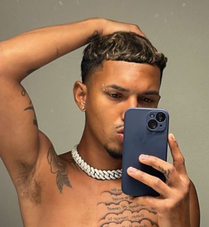 papideleche OnlyFans picture