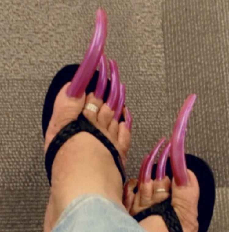thelongnailslioness OnlyFans profile picture