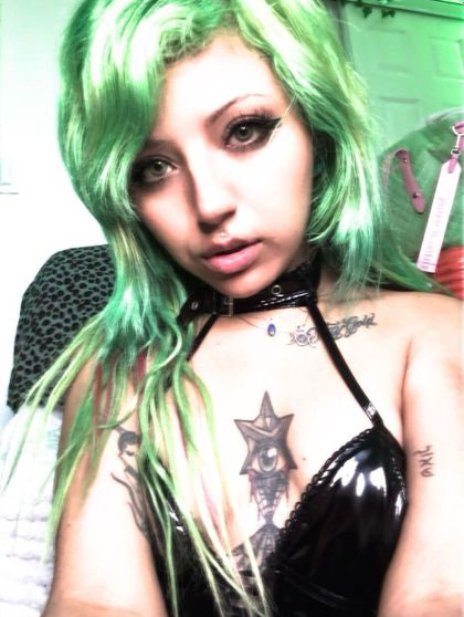 thrillkittyxxx OnlyFans picture