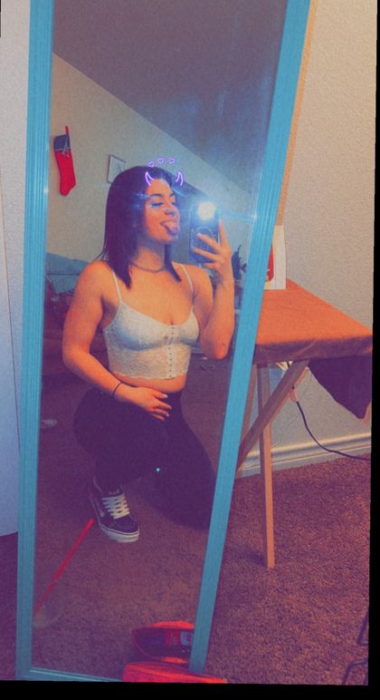 lyralies OnlyFans picture