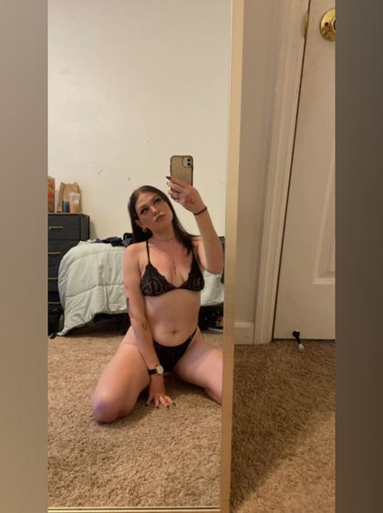 theburgundybrattxoxo OnlyFans picture