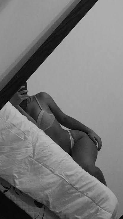 yuliflores_92 OnlyFans profile picture