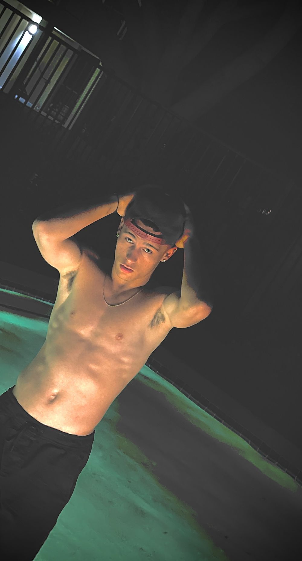 h.0ud1n1 OnlyFans profile picture