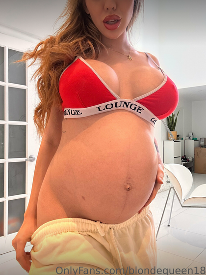 blondequeen18 OnlyFans picture