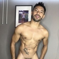 calihung OnlyFans picture