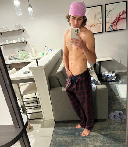 hecantbreal OnlyFans picture