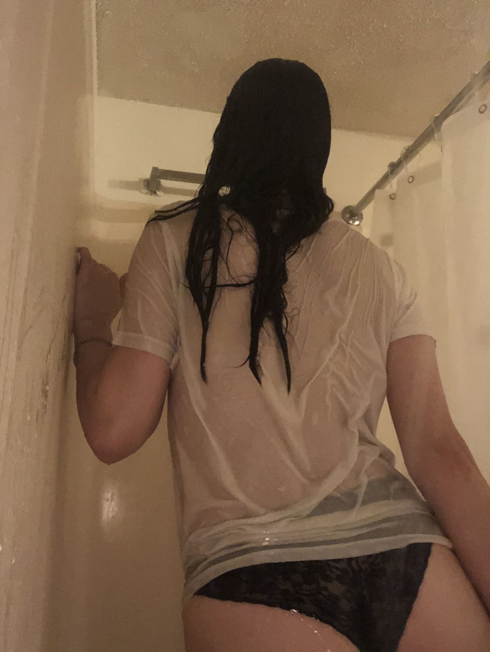 ruby-throated OnlyFans profile picture