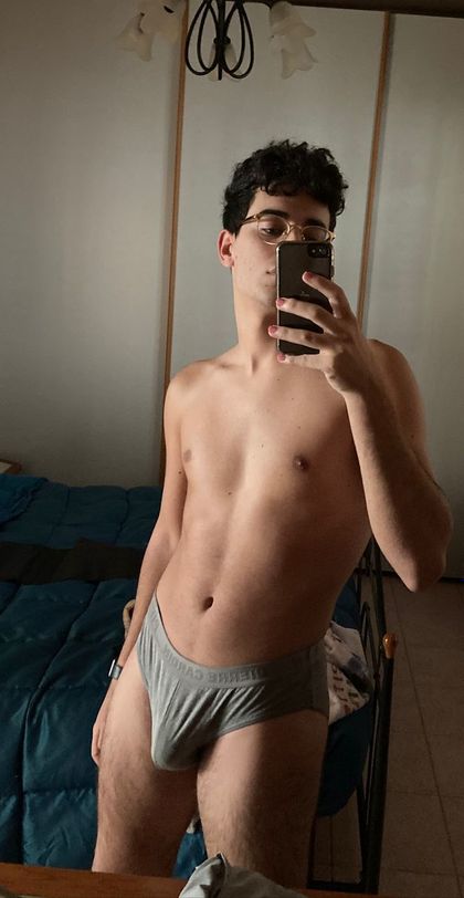 alecporn OnlyFans picture