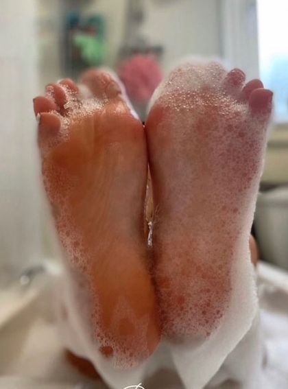 feetlottiemarch OnlyFans picture