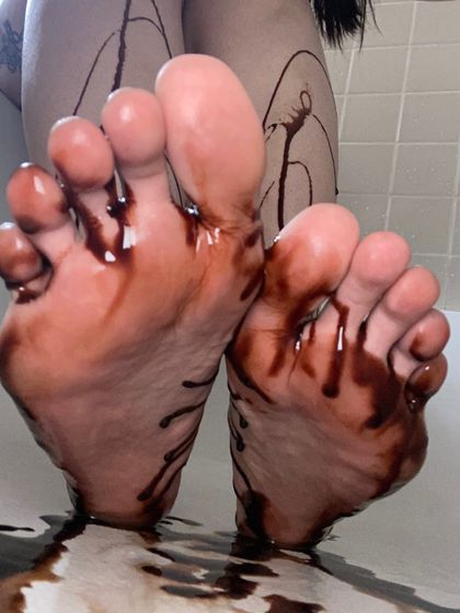 arylux OnlyFans picture