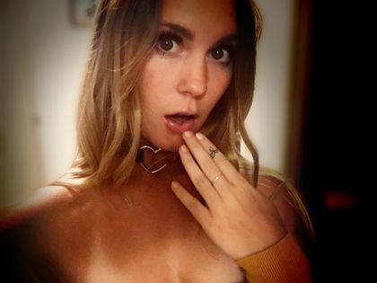 lilvixxxen OnlyFans picture