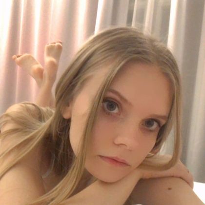 lovely.caroline OnlyFans picture