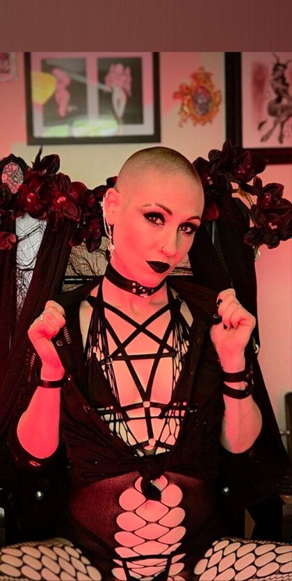 spooky_lux OnlyFans picture