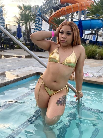 aprilbrittnay OnlyFans picture