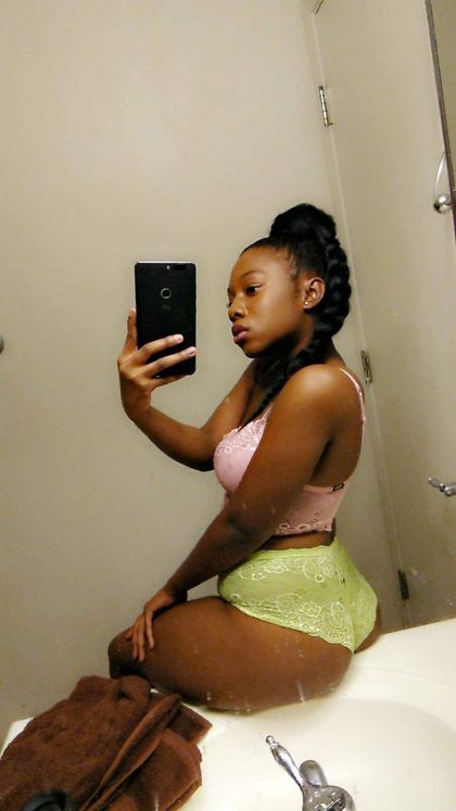 freaky_chocolate_baby OnlyFans picture