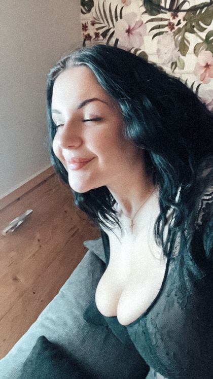 elivllay OnlyFans picture
