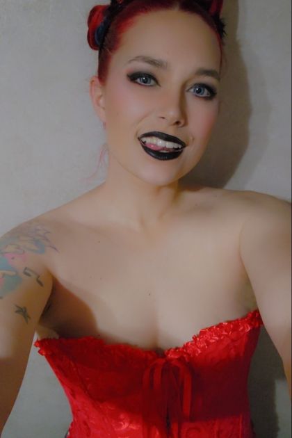 seductivelymadiblu OnlyFans picture