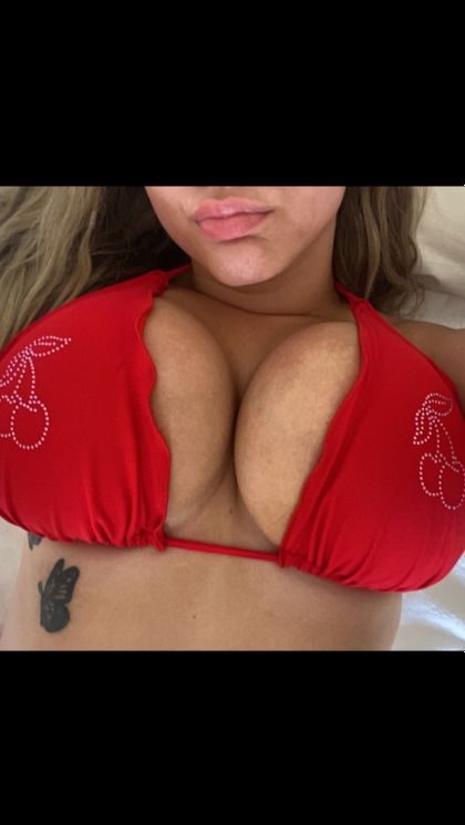 blonde_e2001 OnlyFans picture